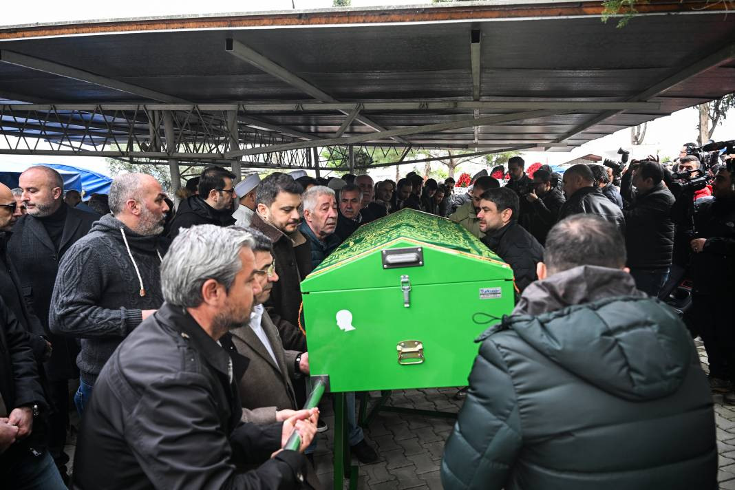 Kartalkaya Kayak Merkezi'ndeki yangın faciasında hayatını kaybeden Mert Doğan ile eşi ve iki çocuğuna son veda - Resim: 22